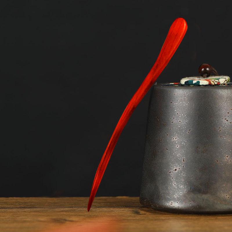 Заколка из красного сандалового дерева для прически-пучка: Элегантный древнекитайский стиль