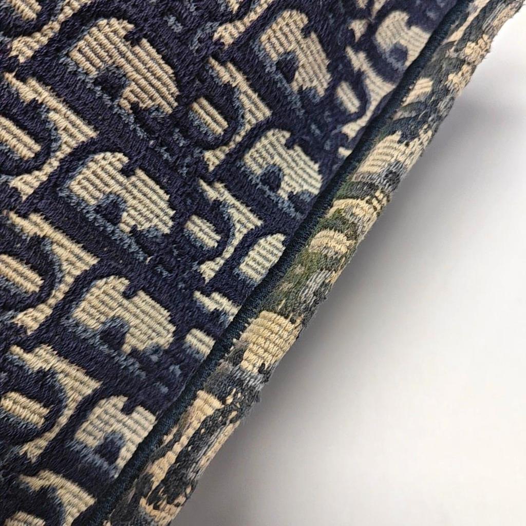 [Б/У] Сумка-тоут Book Tote, средняя, синий холст, вышитый монограмма, ручная сумка - Хорошее состояние #1IIT0IQ