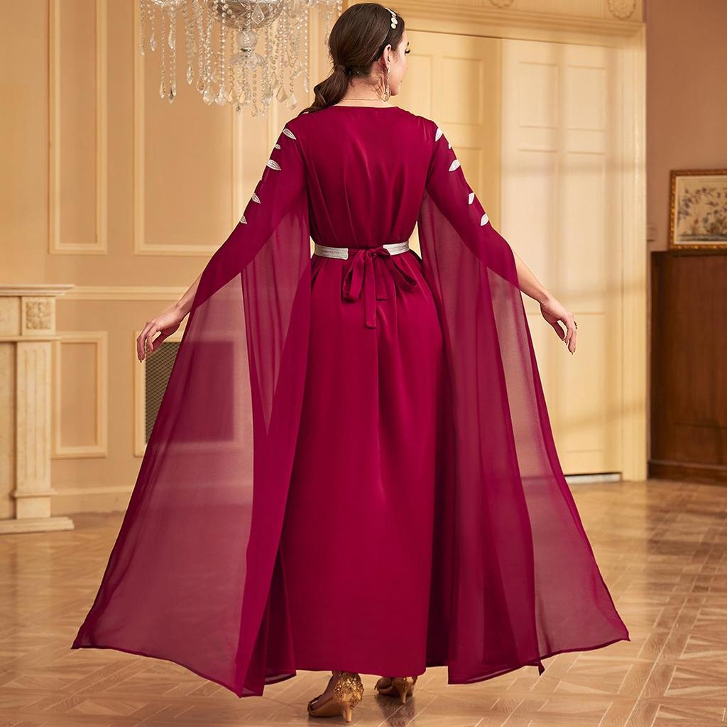 Dubai Embroidered Abaya: Long, Elegant Arab Muslim Dress