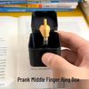 Коробочка для кольца на среднем пальце: Креативный высококлассный гаджет для розыгрышей