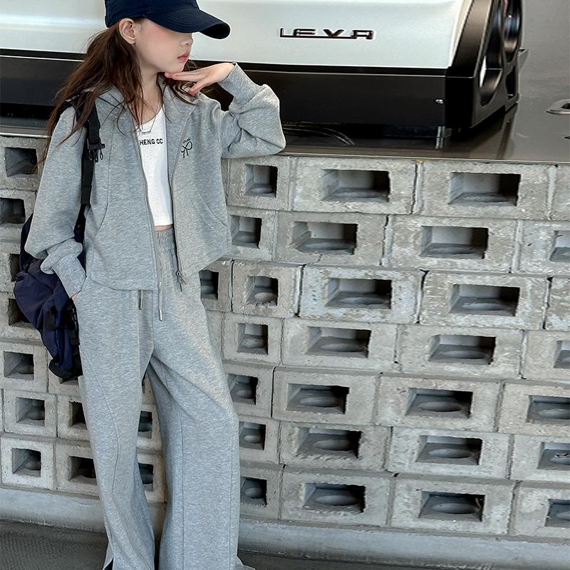 Модный повседневный комплект-двойка для девочек на весну и осень 2025 года: Модная детская одежда для девочек-подростков