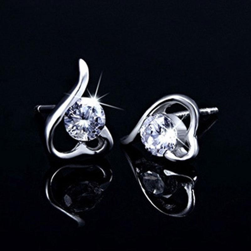 Женские серьги-гвоздики Женская любовь с первого взгляда Серьги-гвоздики в пасторальном стиле Ретро-мода Посеребренные серьги-гвоздики Темпераментные женские