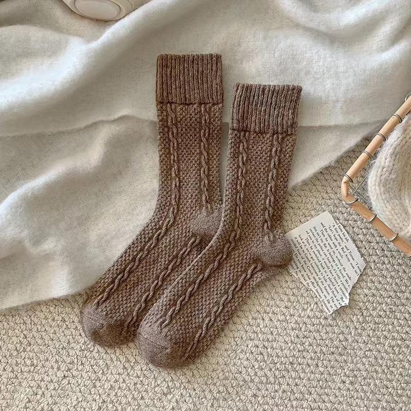 Осенние и зимние шерстяные женские носки Twist Retro Simple Solid Color Mid-tube Socks Серые толстые теплые женские носки