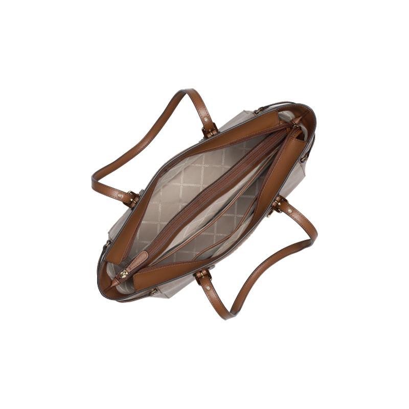 MICHAEL KORS Voyager letter LOGO pendant solid color leather catfish bag shoulder bag medium size women's leather brown