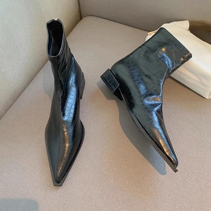 Модные женские зимние ботинки челси на низком каблуке модные туфли на щиколотке новый тренд 2024 года мотоциклетные ботинки с острым носком повседневная женская обувь готического бренда