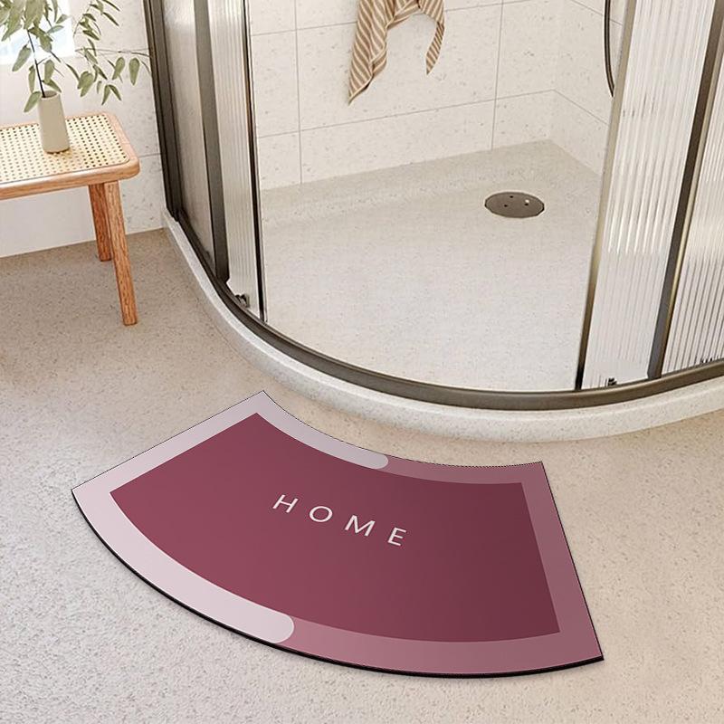Bathroom Floor Mats Are Dirt Resistant and Easy To Handle Curved Diatom Mud Water Absorbing and Anti Slip Foot Mats Bathroom Shower Room Foot Mats