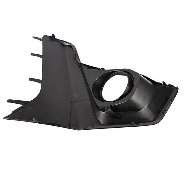 Накладка на противотуманную фару Subaru Crosstrek справа спереди 57731FL860