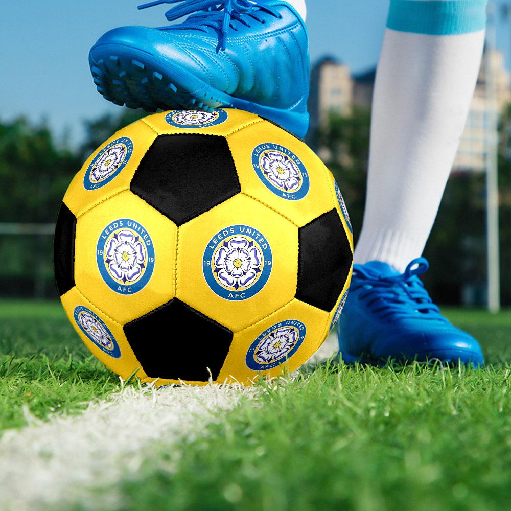 1pc Leeds United Football Club Soccer Ball Size 5 Indoor Soccer Ball Fashion Colorful Backyard Game - Great For Sports Fans Gift HE41
