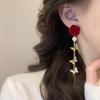 Длинные серьги-кисточки с красными цветами и бабочками — легкий роскошный стиль для женщин, идеально подходит для осени и зимы.