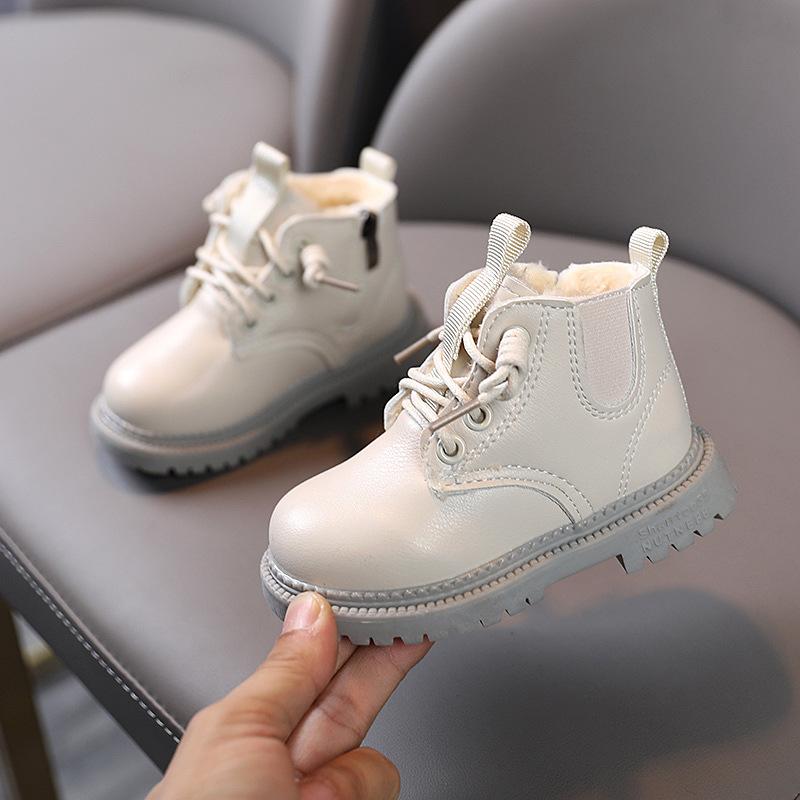 2026New autumn and winter children's Martin boots, solid color British style boys' leather boots, girls' fashionable short boots