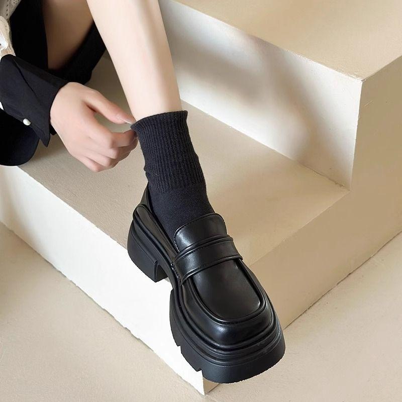 Лоферы женские на толстой подошве весна и осень новые черные, скрытый лифтинг маленькие кожаные туфли британский стиль туфли-лодочки на толстом каблуке
