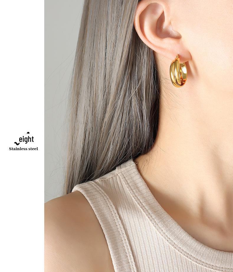 Серьги из титановой стали в европейском и американском холодном стиле в форме двойной буквы U, позолота 18 карат, женская индивидуальность, гонконгский темперамент - F375