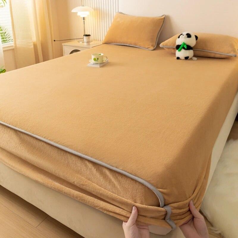 Простыня из молочного бархата с закругленными краями, защитный чехол для матраса с резинкой, зимняя толстая теплая однотонная простыня
