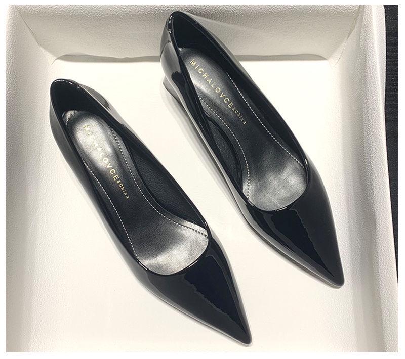 2025 Женские черные лакированные туфли на низком каблуке с острым носком для работы - Универсальный и простой дизайн