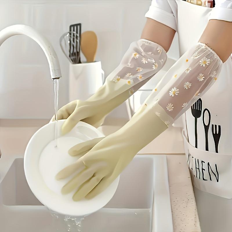 2PCS floral PVC cleaning gloves, durable and multi-purpose. Perfect for dishwashing and daily household cleaning.