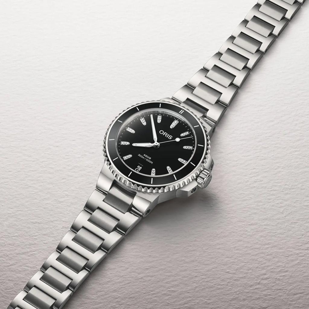 [Oris] Aquis Date 36.5mm Diamond Indices Stainless Steel Bracelet Automatic Watch (733-7792-4194MB)