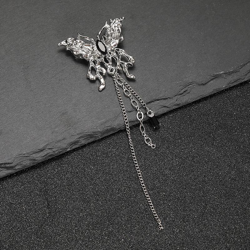 High-End Butterfly Tassel Brooch: Vintage, Versatile, and Fashionable Long Pin for Women