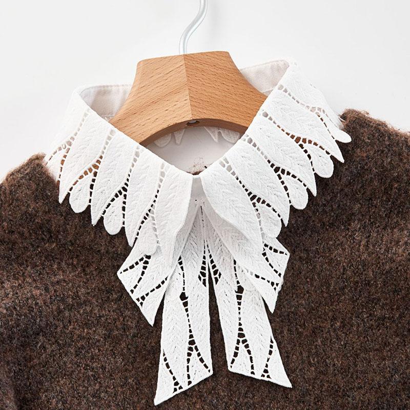 Vintage Embroidery Fake Collar For Women White Lace Hollow False Detachable Collar Lapel Shirt Tie Necklace Clothes Accessory
