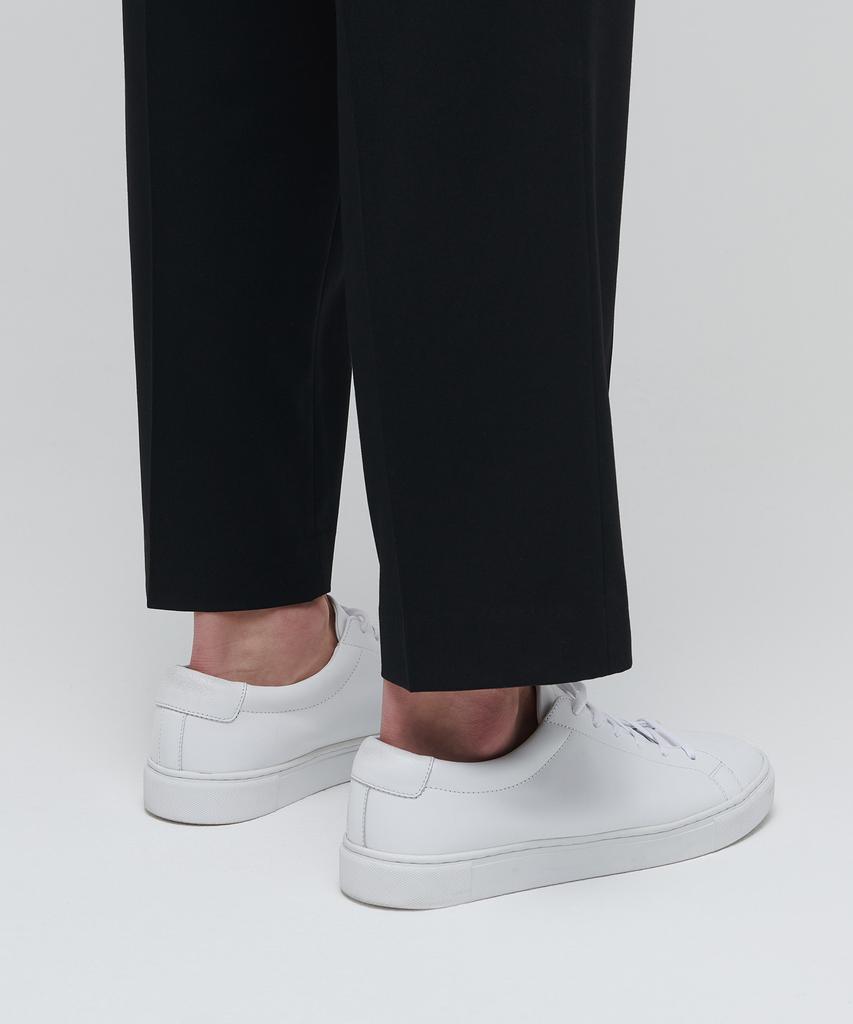 MUSINSA STANDARD Lightweight Loose Tapered Hidden Banding Crop Slacks [Black]