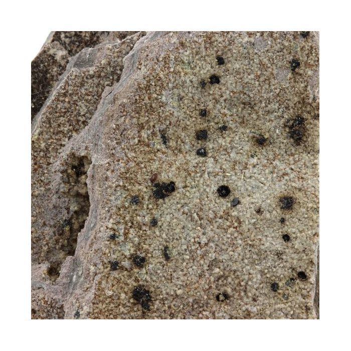 Pierres et Minéraux. Osumilite. 595.0 ct. Funtanafigu Quarry, Sardinia, Italie.