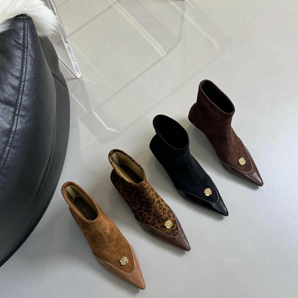 Остроносые короткие трубки, нишевый дизайн со шнуровкой, ботинки Мартина, универсальные, с принтом камелии и леопарда на рукавах, эластичные тонкие ботинки в стиле ретро