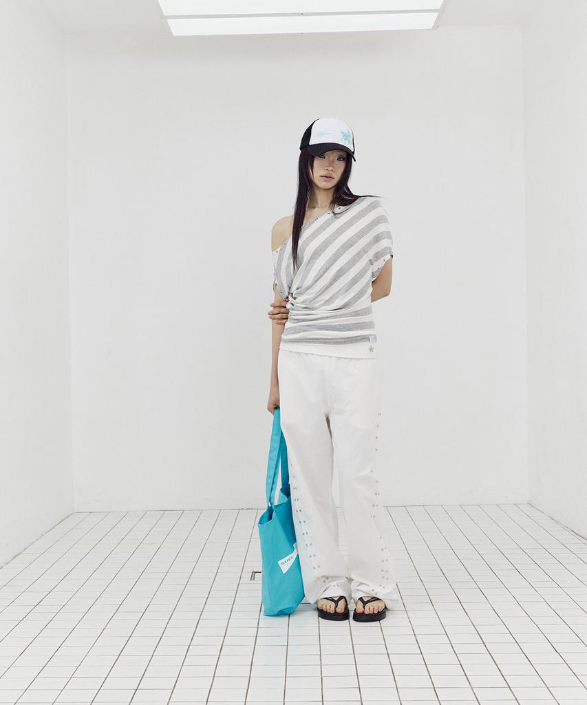 SETUP-EXE Stripe Eyelet Drape Top / White