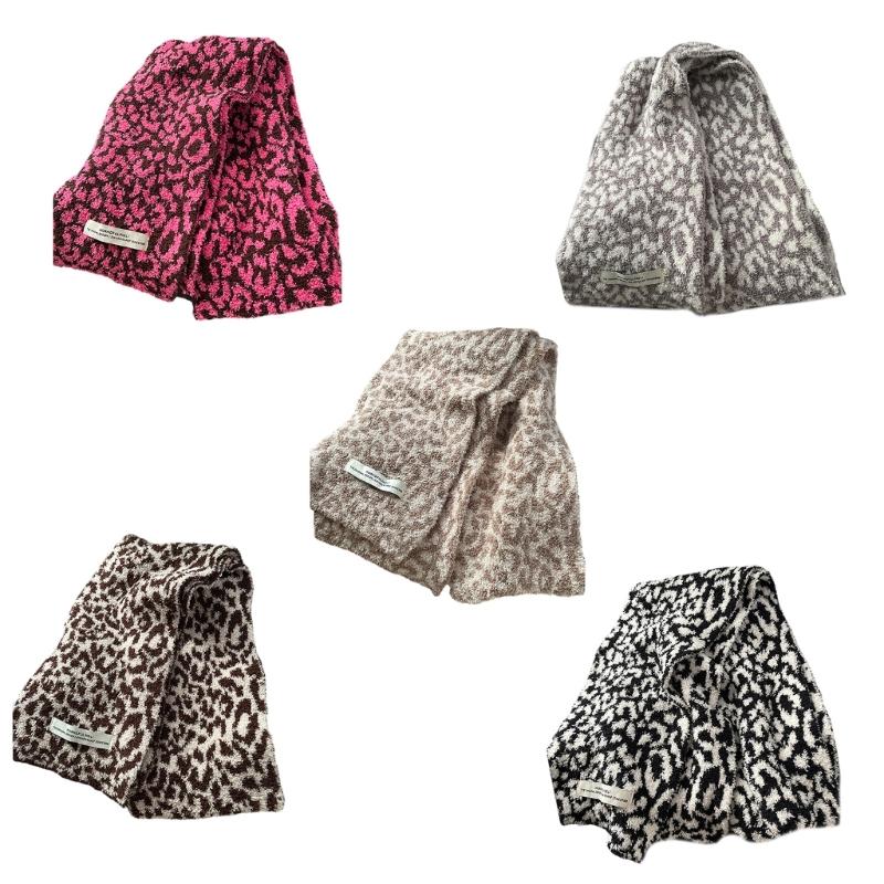 Leopards Print Plush Scarf Soft And Warm Neckerchief Fashionable Winter Scarves Suitable for Skiing and Camping