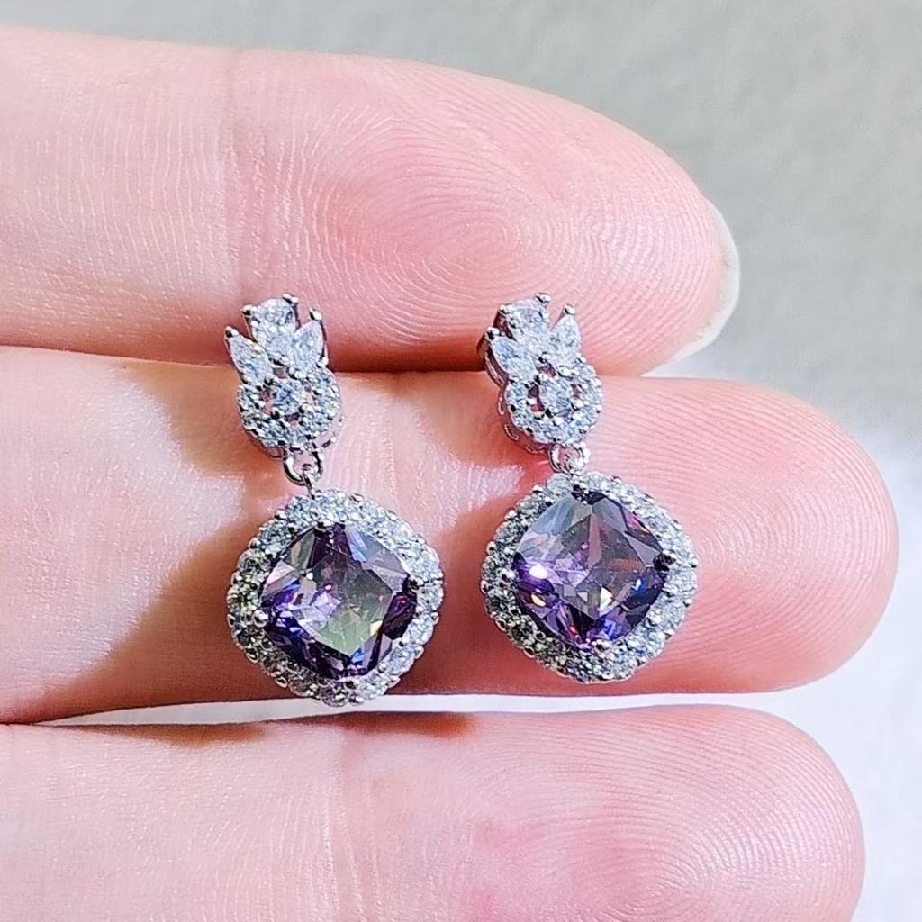 Temperament: Versatile Light Luxury, High-end Super Glitter, Diamond Crown, Zircon Stud Earrings, Pink Gemstone Sugar Cube Earrings