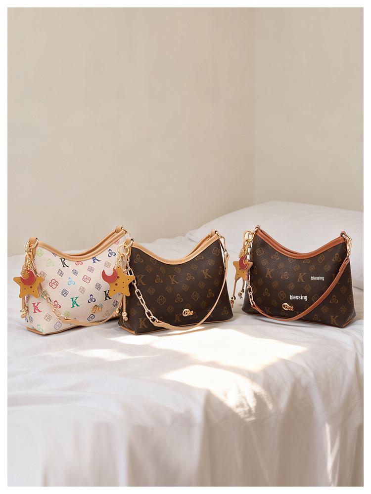 Stylish Tri-Color Crescent Crossbody Bag for Women - New, Versatile, Fashionable & Exquisite Design for Commuting & Outdoor Use