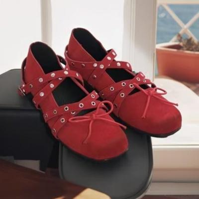 Модные балетки Весенний новый стиль Круглый носок Неглубокий вырез Замша Заклепки Мягкая подошва Противоскользящие Износостойкие Одинарные туфли