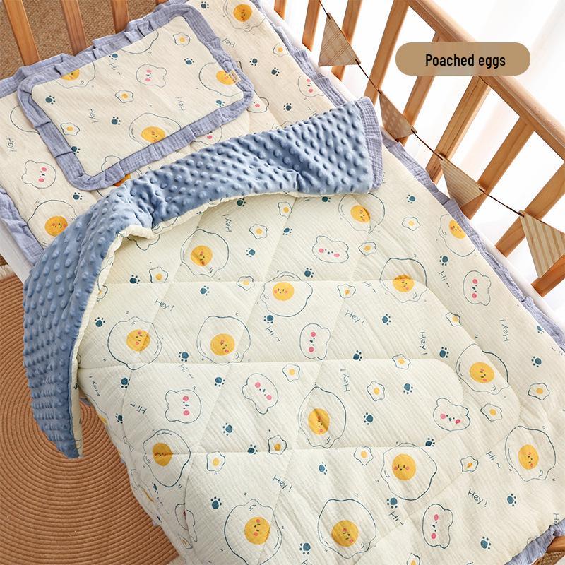 Three-Piece Pure Cotton Baby Bedding Set - Bean Cover Blanket, Cloud Pillow, Ruffled Quilt for Spring/Autumn