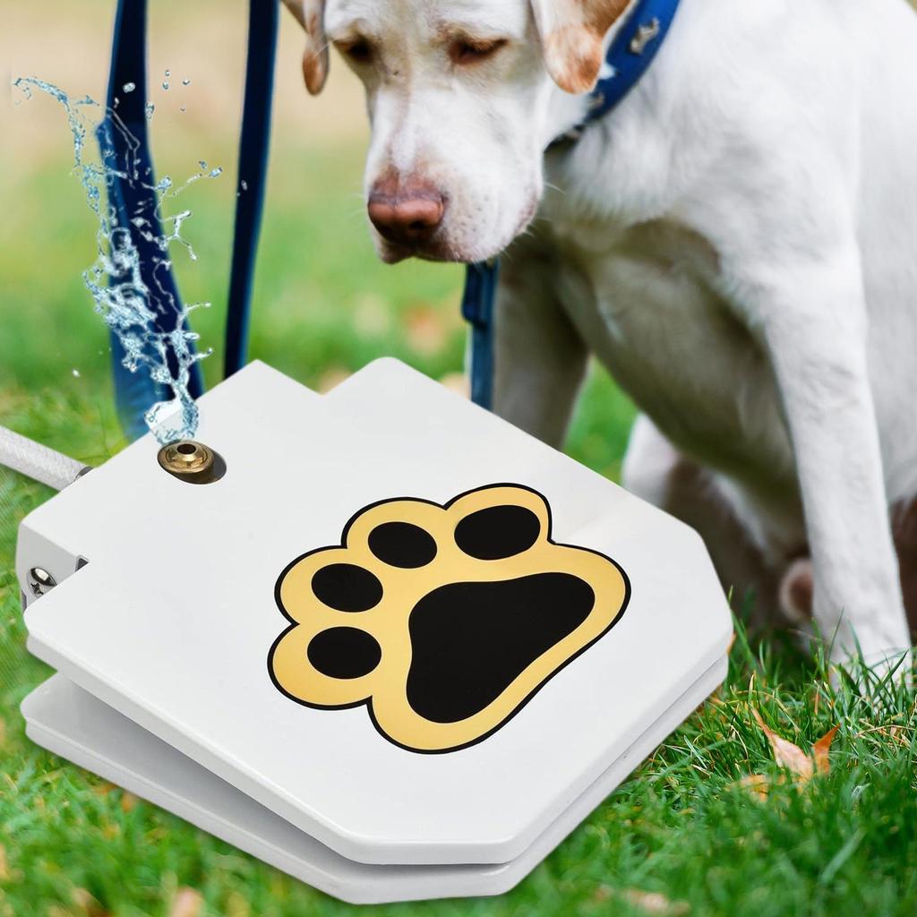 Outdoor Dog Water Fountain Solid Coated Metal Pet Sprinkler Step on Water Feeder Dog Sprinkler Toy for Garden Backyard