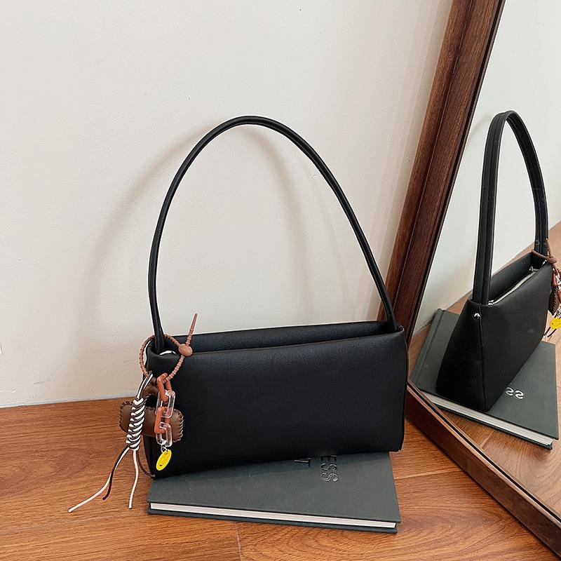 Сумка под мышкой женская 2025 новая сумка-мессенджер с высоким чувством популярная повседневная универсальная сумка через плечо осень-зима сумка-багет