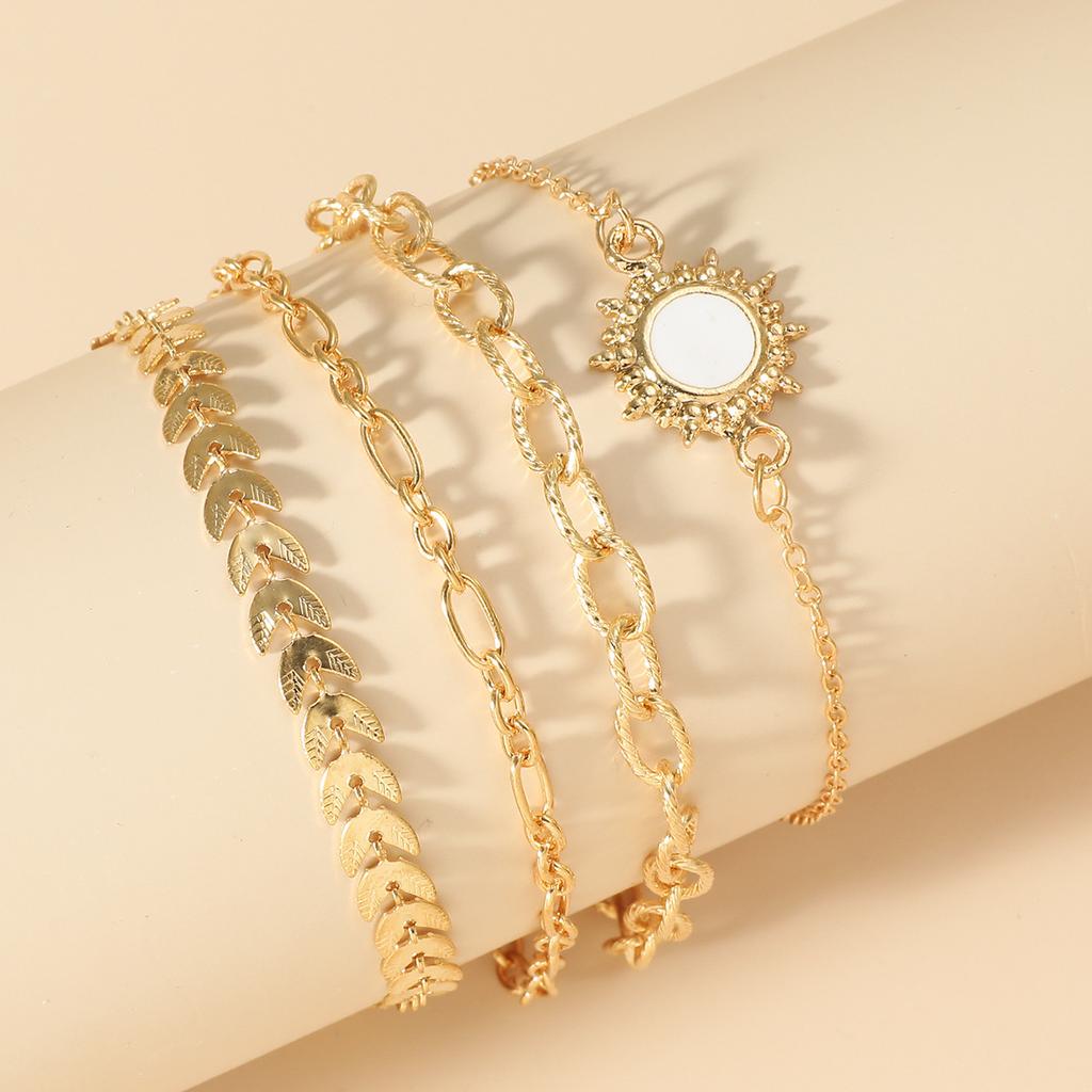 4Pcs/Set Geometric Charm Bracelets for Women Sunflower Thick Gold Bangles Bracelets Set Simple Wrist Chain Lady Boho Accessories