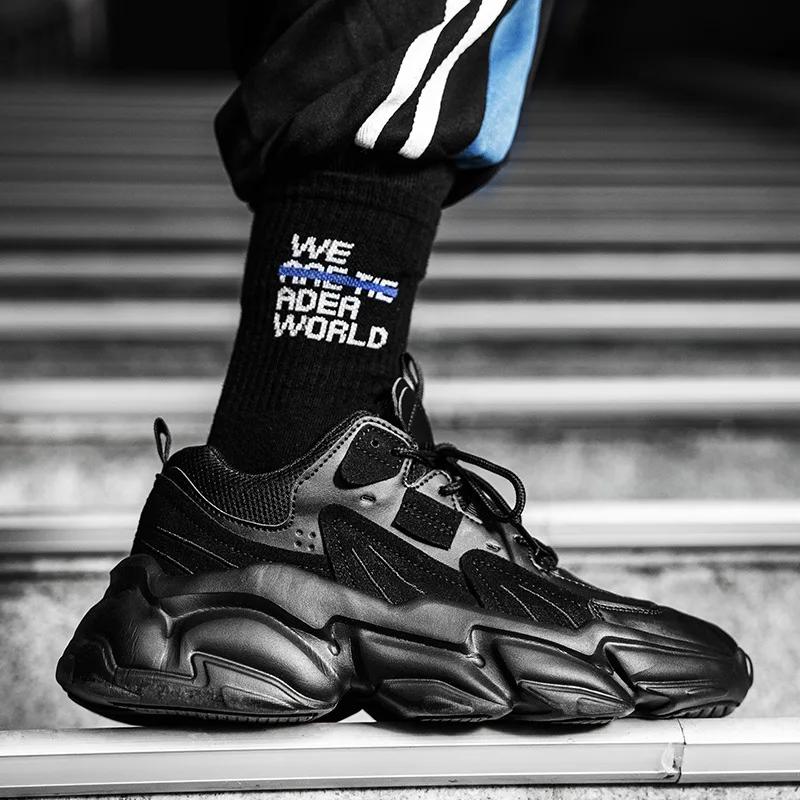 2024 Новые спортивные туфли на толстой подошве для пап 2024 Весна Осень Маленькие белые туфли из сетчатой ткани Дышащая молодежная 2024 Универсальная повседневная мужская обувь