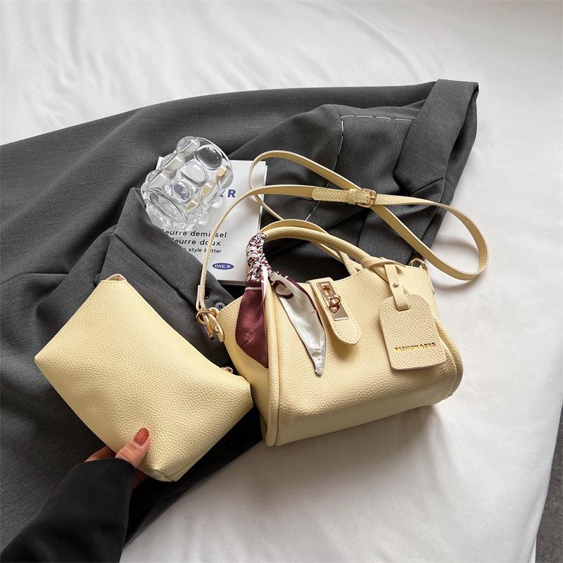 IELGY Women's Vegetable Basket, Messenger Bag, Portable Bucket Bag