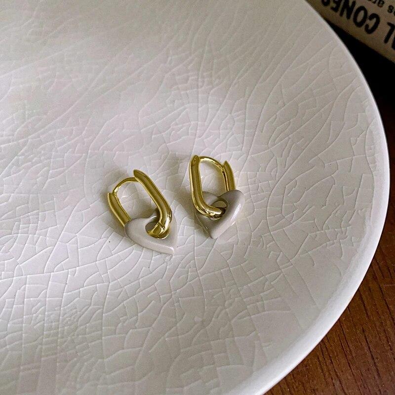 Милые красные серьги в форме сердца из стерлингового серебра 925 пробы для женщин и девочек, простые гладкие серьги-кольца в форме любви, модные геометрические серьги, круглые украшения для вечеринок