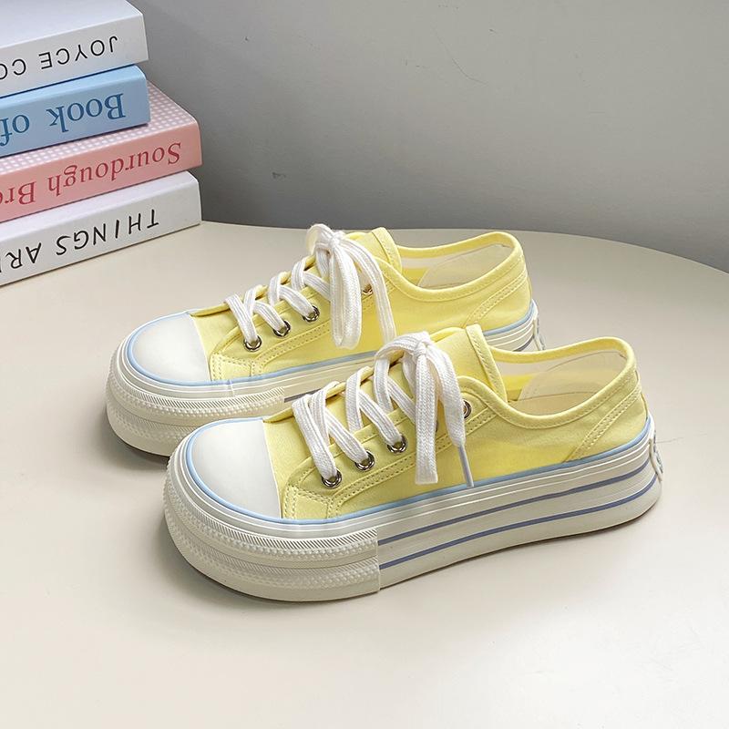 Женские черные парусиновые туфли на плоской подошве 2024 года, новая модная повседневная универсальная нескользящая износостойкая парусиновая спортивная обувь на толстой подошве