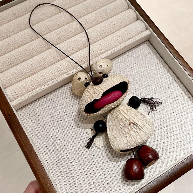 Little Bear Multi-Treasure Pendant: Handcrafted Nut Shell Car Charm & Universal Keychain Accessory