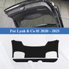 Для Lynk & Co 01 2020-2026 Накладка на дверь багажника автомобиля от пинков Задняя дверь Защитная наклейка Коврик Вкладыш в багажник Внутренние аксессуары