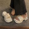 2025 new slippers women's summer wear muffin bread one-word thick-soled design beach sandals fashion going out sandals