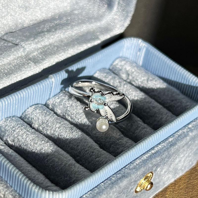 Ocean wind gradual change fish tail simple design pearl light luxury ring femininity personality butterfly fashion index finger ring