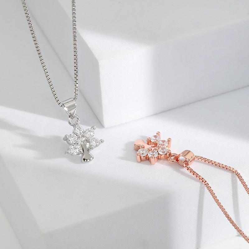 Rose Gold Mini Branch Necklace with Original Design, Niche Fashion Pendant, Japanese and Korean Design, Tree of Life Necklace