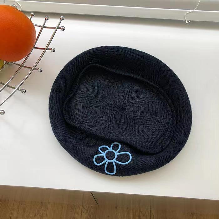 Vintage Japanese Knitted Flower Beret Hat for Women Autumn Winter Milk Silk Breathable Painter Pumpkin Hats Dome Beanie Cap Ins Style