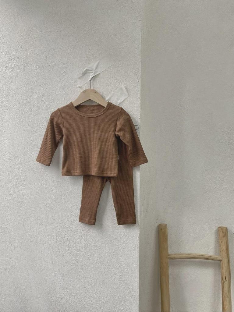 Осенний детский пижамный комплект: Эластичный, удобный, грубый пит-стиль для мальчиков и девочек