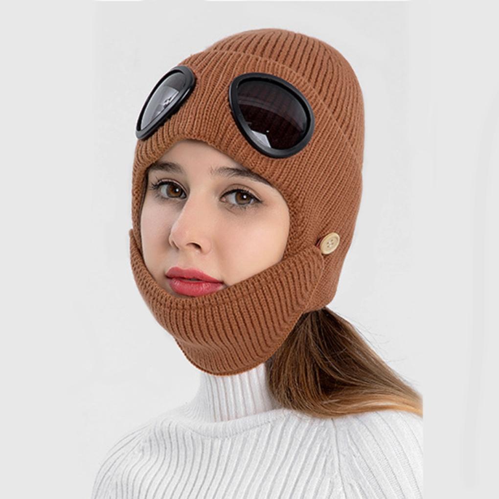 Маска, очки, шапка-бини, зимняя вязка, знаменитость