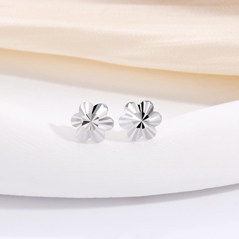 Простые серьги-гвоздики в виде цветка сливы, женские, маленькие и универсальные, корейская версия, серебряные игольчатые серьги-гвоздики в виде цветка сливы