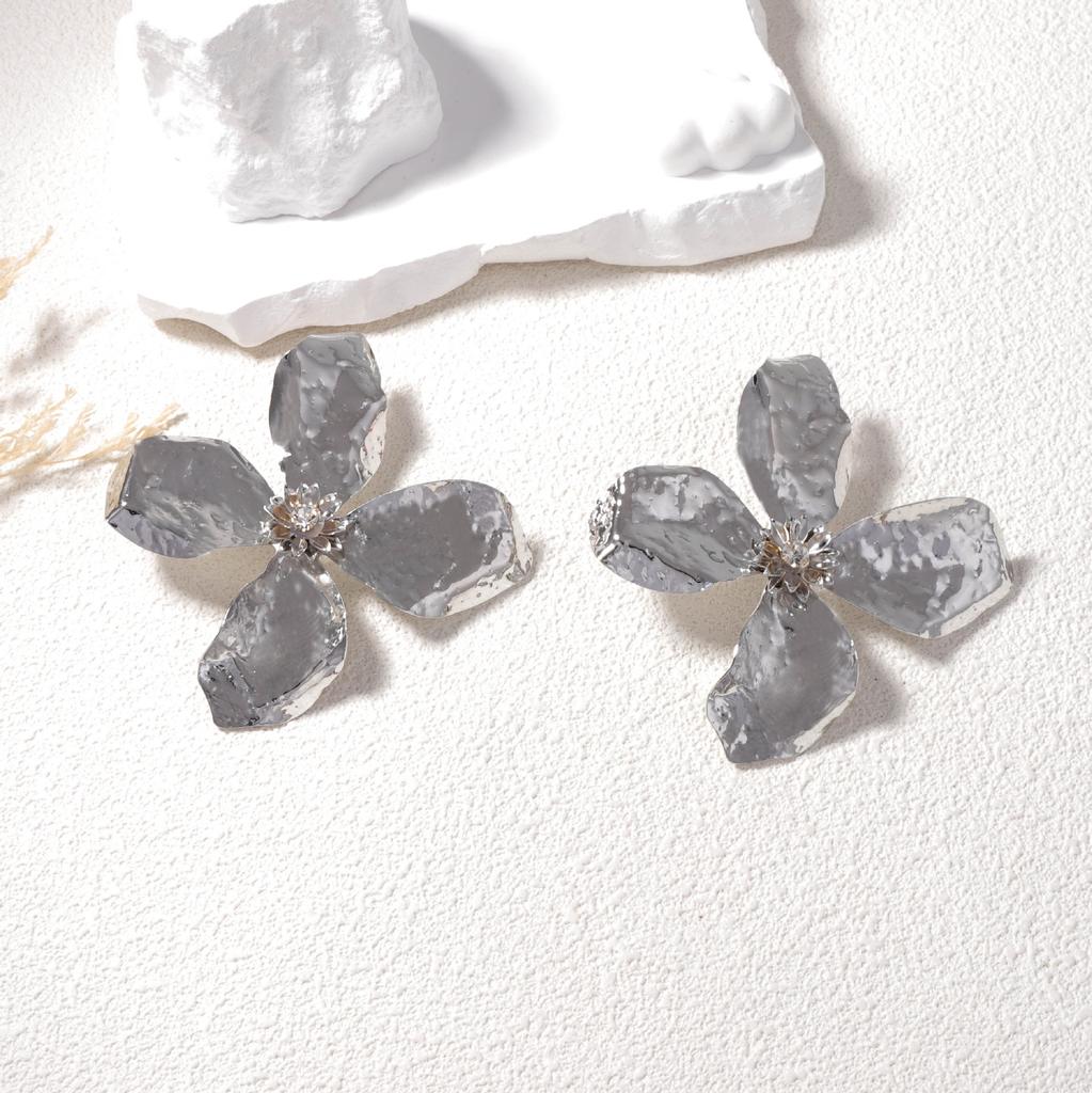 Преувеличенные трехмерные серьги-цветы для женщин, в стиле легкой роскоши и высокого класса, модные и индивидуальные серьги для женщин