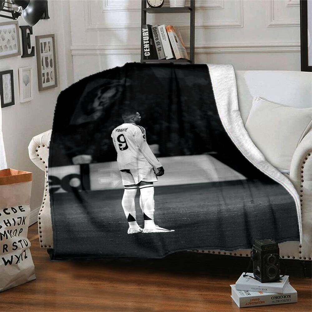 Star Player Kylian Mbappé Blanket Warmthful Decor Great for Couch Bed Sofa for All Seasons Modern Style Ideal Gift For Birthday Valentine'S Day