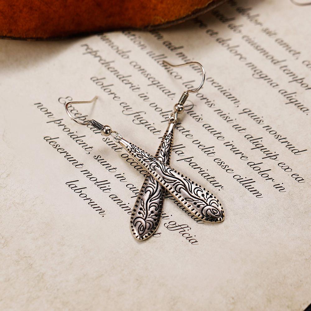Новые длинные висячие серьги в форме капли воды с резным узором для женщин, металлические антисеребряные винтажные серьги, ювелирные изделия